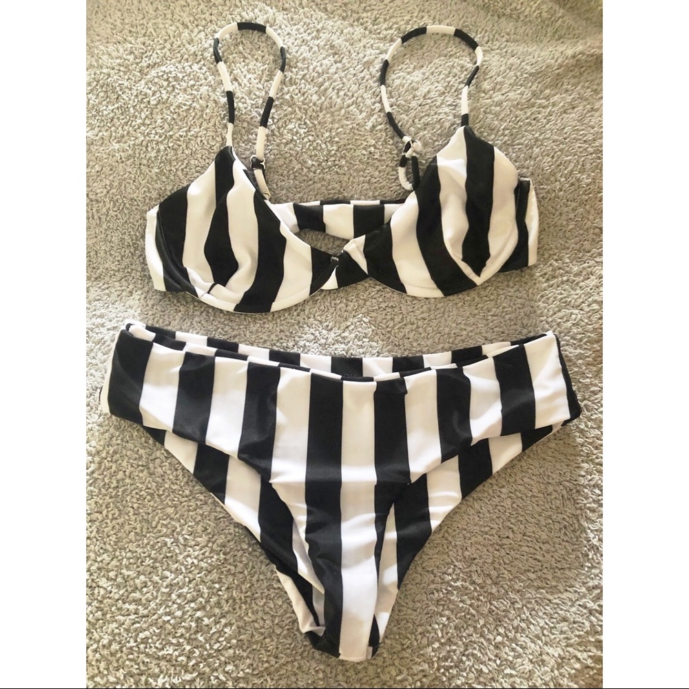 MIKOH Bondi BOTTOMS in Retro Stripe Night.